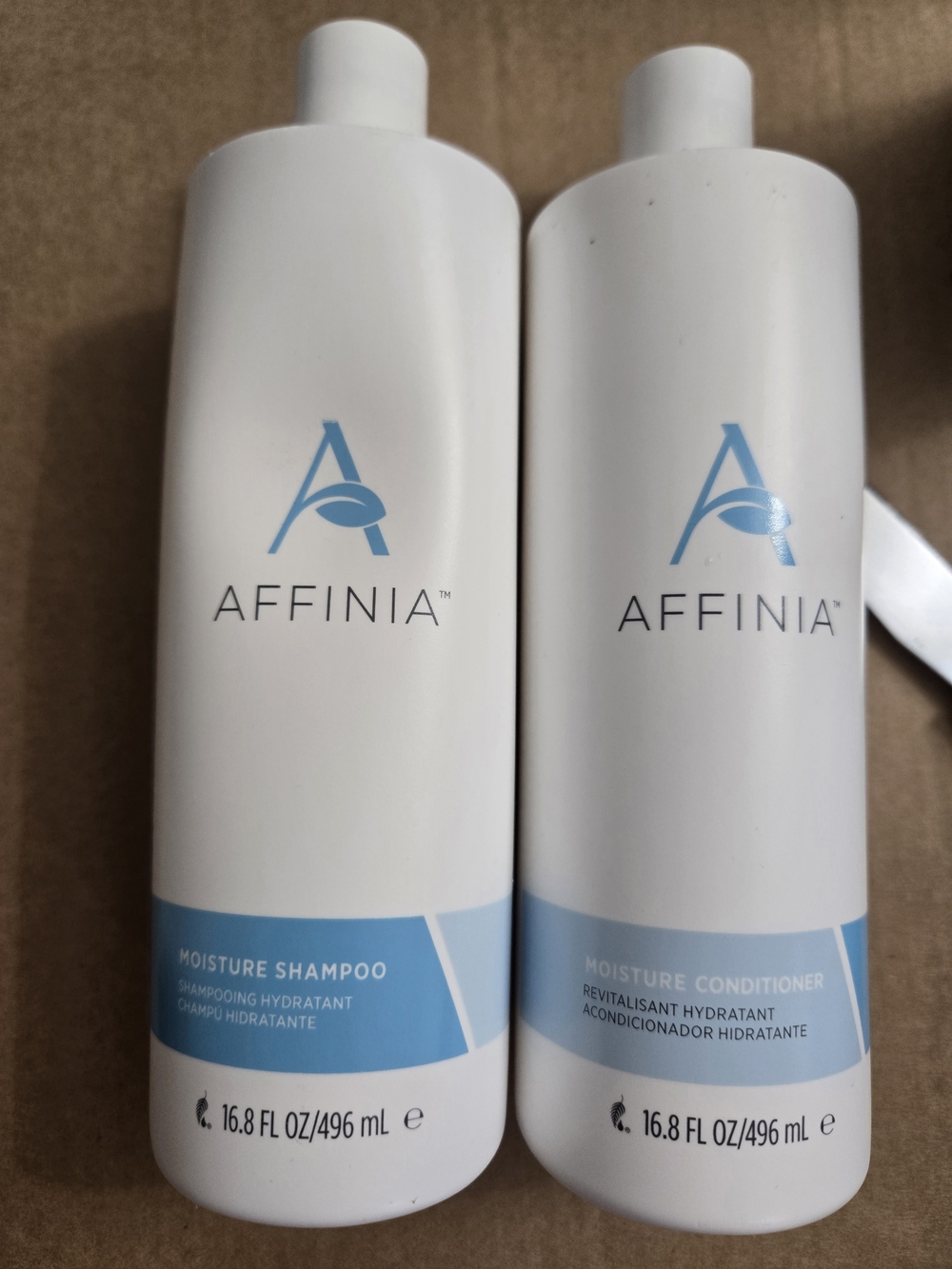 Affinia Moisture Shampoo & Conditioner Set - White/Light Blue